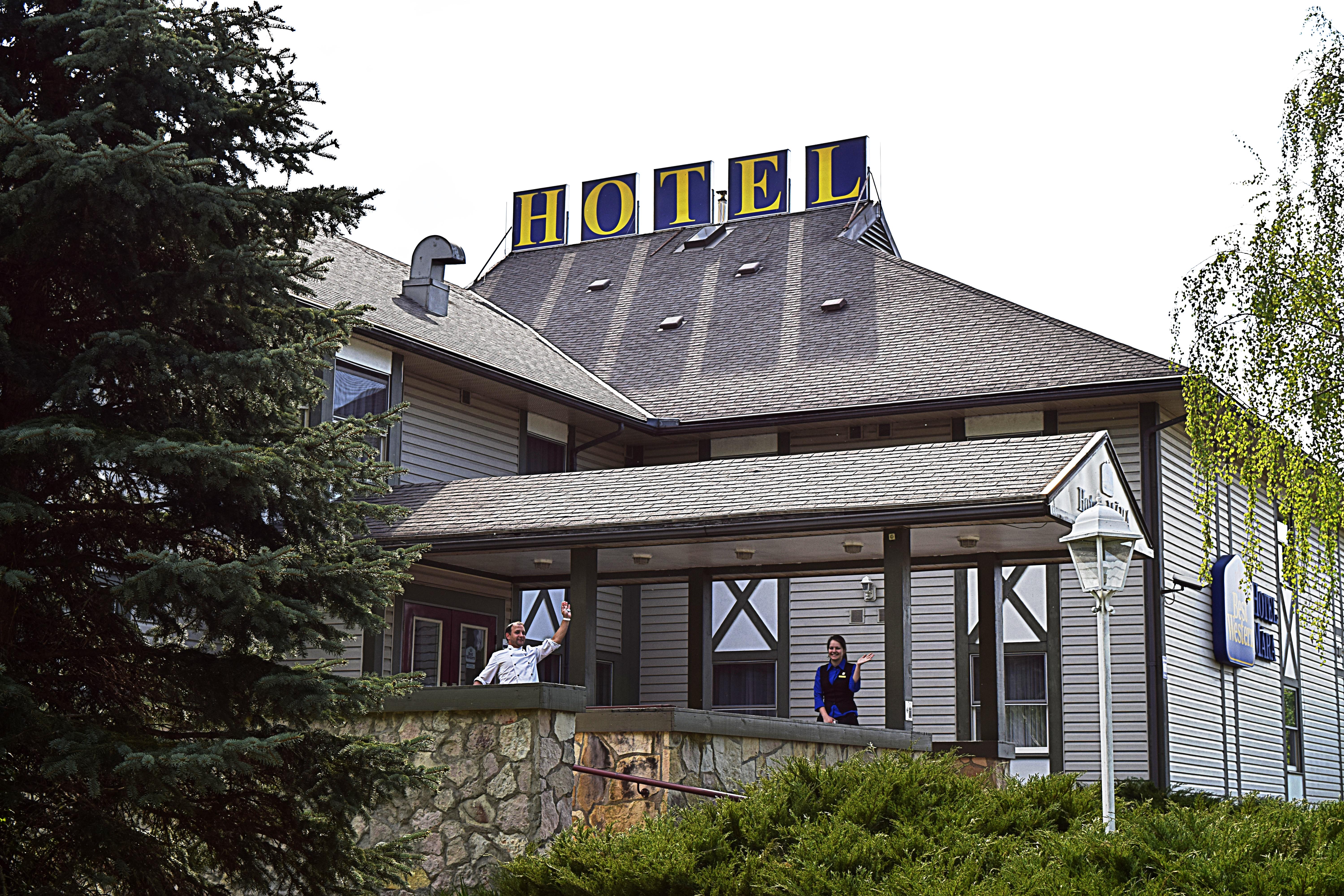 Airport Mara Hotell 3*